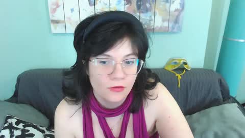 Everly online show from February 3, 2025, 6:28 pm