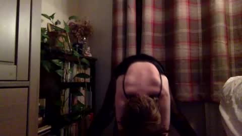 Snapshot of evershonk chatting on February 28, 2025, 9:23 pm evershonk online show from February 28, 2025, 9:23 pm