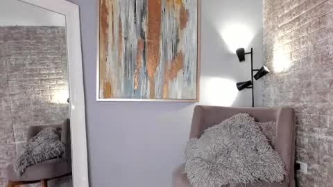 Snapshot of everyh chatting on March 8, 2025, 8:14 pm Sophia online show from March 8, 2025, 8:14 pm