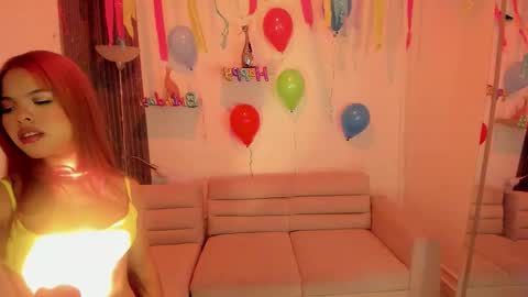 Snapshot of everyh chatting on September 18, 2025, 8:22 pm Sophia online show from September 18, 2025, 8:22 pm