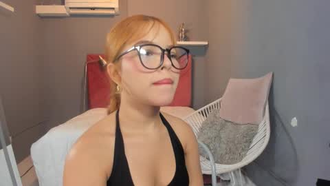 Snapshot of everyh chatting on October 9, 2025, 8:07 pm Sophia online show from October 9, 2025, 8:07 pm