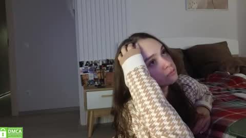 evi_woow online show from November 16, 2025, 10:04 pm