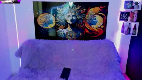 Snapshot of evie99_ chatting on February 19, 2025, 6:21 pm Evie99  online show from February 19, 2025, 6:21 pm