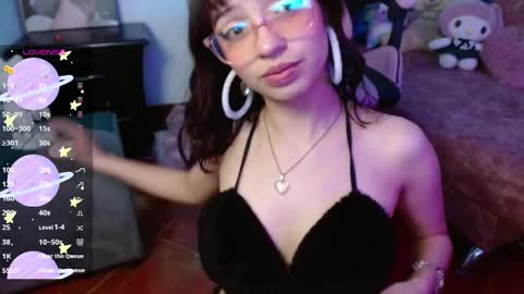 Evie Cloud online show from October 6, 2025, 9:34 pm
