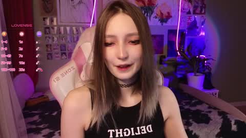 Evie online show from April 27, 2026, 11:47 pm