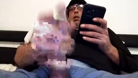 evilinjun_no9 online show from February 9, 2026, 5:39 pm