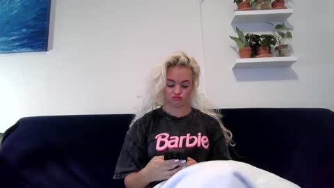 Badblondebunny online show from January 2, 2025, 11:27 pm