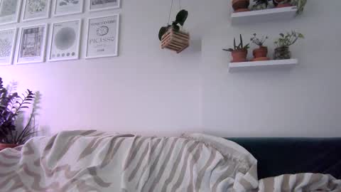 Snapshot of evillers1 chatting on May 6, 2026, 1:03 am Badblondebunny online show from May 6, 2026, 1:03 am