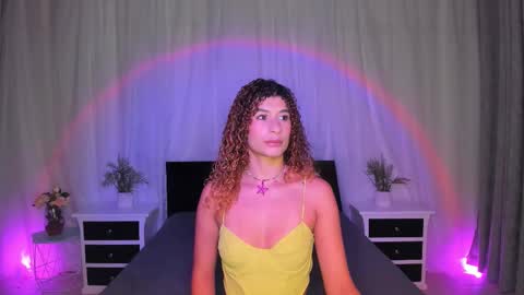 Evolet online show from November 19, 2025, 12:27 pm