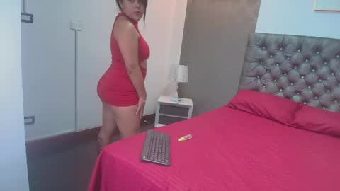 evonnymuse online show from April 17, 2026, 1:47 pm