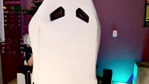 evva_foxxy online show from May 9, 2026, 4:01 pm