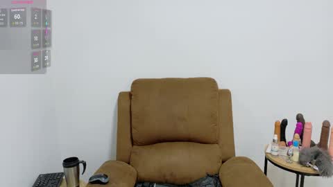 Snapshot of evvaa_moon chatting on June 6, 2026, 12:32 pm evvaa_moon online show from June 6, 2026, 12:32 pm