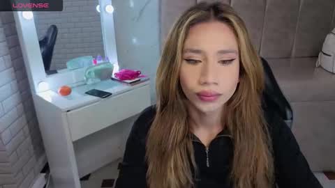 Snapshot of evy_lux_v chatting on February 27, 2026, 8:53 pm Hi Stream 1000pm to 600am online show from February 27, 2026, 8:53 pm