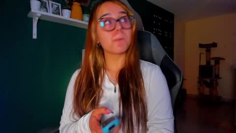 Snapshot of evy_orange1 chatting on July 2, 2026, 2:55 am EVY online show from July 2, 2026, 2:55 am