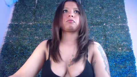 Snapshot of evybubbles_ chatting on May 5, 2026, 6:16 pm Im Evy online show from May 5, 2026, 6:16 pm