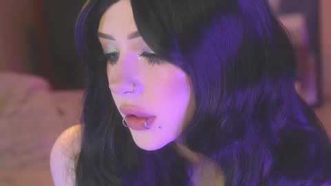 Snapshot of ex_angel chatting on November 11, 2025, 8:09 pm Alyson online show from November 11, 2025, 8:09 pm