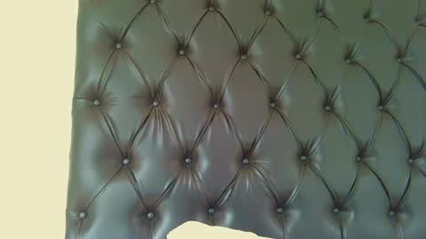 courtney online show from April 11, 2026, 7:45 am