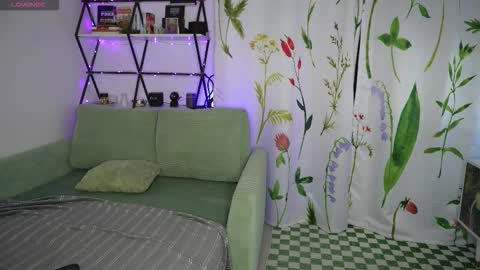 Mary online show from September 8, 2025, 10:31 pm