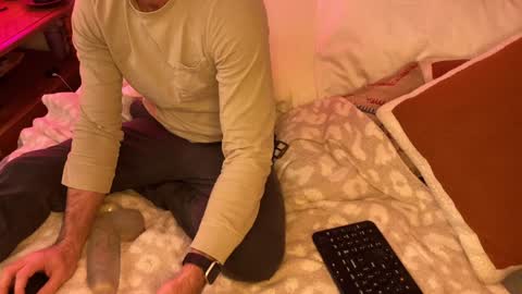 Snapshot of exhibitp chatting on January 2, 2025, 5:07 pm exhibitp online show from January 2, 2025, 5:07 pm