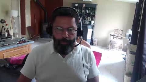 Gio online show from September 11, 2025, 4:07 pm