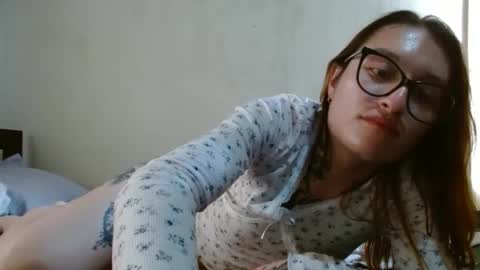 Snapshot of exolizzz66 chatting on March 7, 2025, 6:22 pm Exolizz online show from March 7, 2025, 6:22 pm