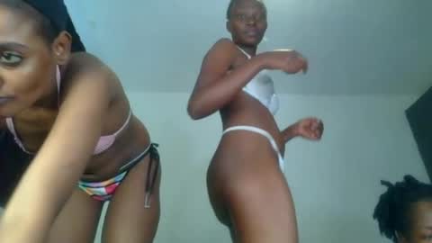 Snapshot of exotic_cutiee chatting on July 24, 2026, 2:15 pm exotic_cutiee online show from July 24, 2026, 2:15 pm