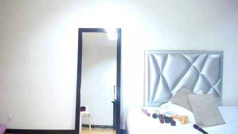 Snapshot of exotic_karmella chatting on February 19, 2025, 8:41 pm exotic_karmella online show from February 19, 2025, 8:41 pm