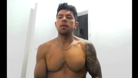 exoticboybigdick online show from January 7, 2026, 12:02 am
