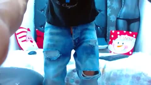 Snapshot of exotichot_couple chatting on December 28, 2024, 2:54 am exotichot_couple online show from December 28, 2024, 2:54 am