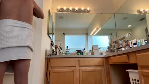exoticroseaahh online show from January 8, 2025, 2:56 pm