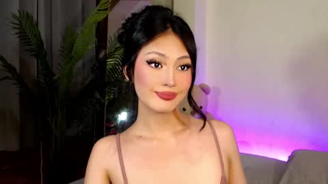 Snapshot of expensive_candyx chatting on December 8, 2024, 3:35 pm Candy  online show from December 8, 2024, 3:35 pm