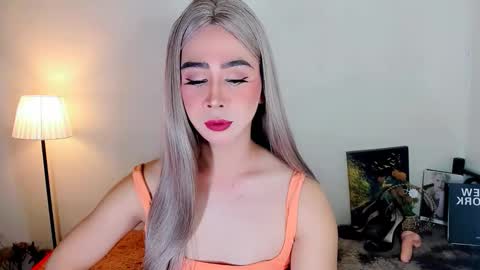 expensive_elise online show from February 17, 2026, 4:46 pm