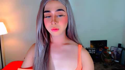 expensive_elise online show from March 9, 2026, 2:21 pm