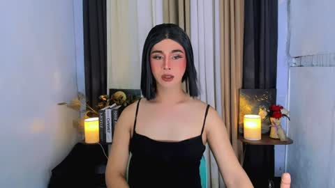 Snapshot of expensive_elise chatting on July 12, 2026, 8:38 am expensive_elise online show from July 12, 2026, 8:38 am