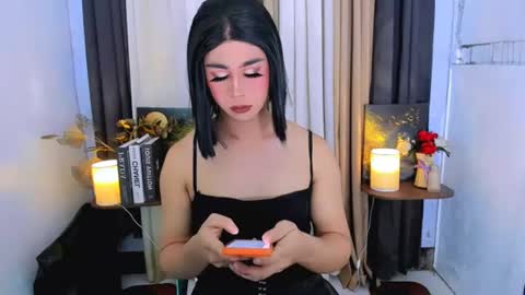 Snapshot of expensive_elise chatting on July 14, 2026, 10:21 am expensive_elise online show from July 14, 2026, 10:21 am