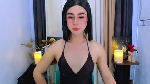 Snapshot of expensive_elise chatting on July 15, 2026, 11:04 am expensive_elise online show from July 15, 2026, 11:04 am