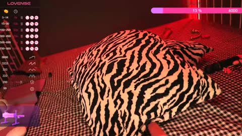 Snapshot of extra_topping chatting on February 1, 2025, 7:34 pm extra_topping online show from February 1, 2025, 7:34 pm