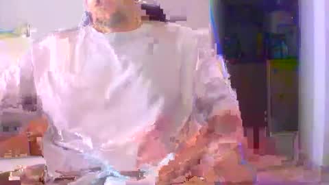 Snapshot of extrex2 chatting on April 28, 2026, 9:58 am derssing online show from April 28, 2026, 9:58 am
