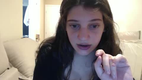 Snapshot of eyecandybella chatting on November 3, 2025, 10:42 pm Izabella online show from November 3, 2025, 10:42 pm