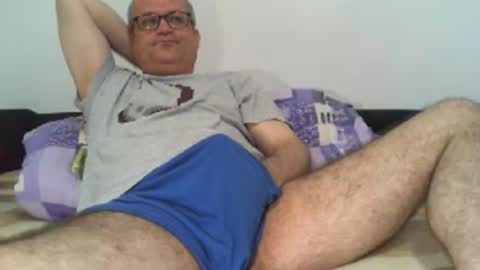 Snapshot of eyes12 chatting on July 18, 2026, 2:05 am GEORGE online show from July 18, 2026, 2:05 am