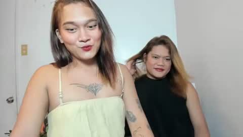 Snapshot of eyes_on_me_ chatting on March 3, 2026, 12:22 pm Lerrah online show from March 3, 2026, 12:22 pm