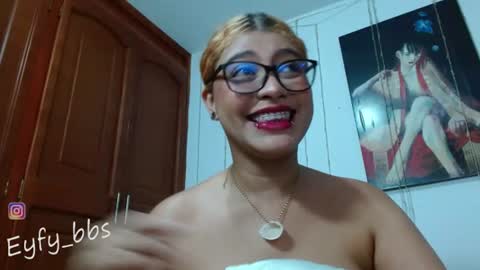 Nadia online show from June 11, 2026, 12:32 am