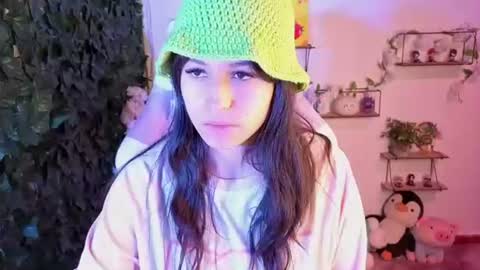 eymmy_24 online show from June 20, 2026, 1:41 am
