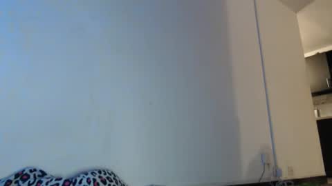 eyshaexotii online show from December 5, 2025, 11:30 am