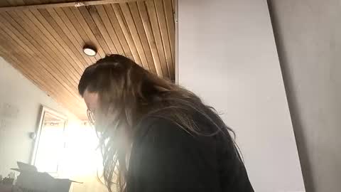 Snapshot of ezlngirl chatting on March 30, 2026, 6:42 pm Aimee online show from March 30, 2026, 6:42 pm