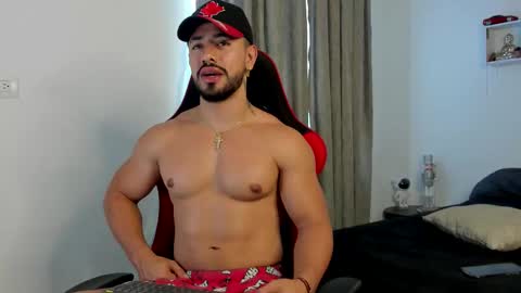 Ezzio Scolaro online show from March 7, 2026, 10:07 pm