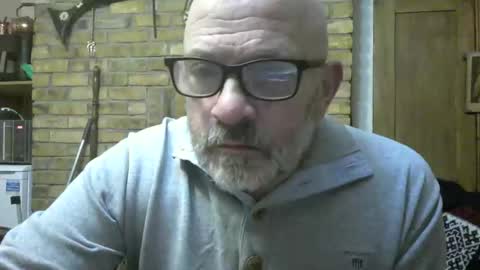 f1zzeek online show from February 17, 2026, 11:11 pm