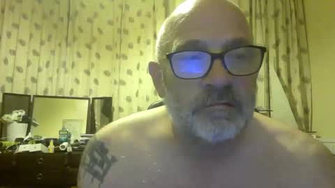 Snapshot of f1zzeek chatting on May 27, 2026, 12:40 am f1zzeek online show from May 27, 2026, 12:40 am