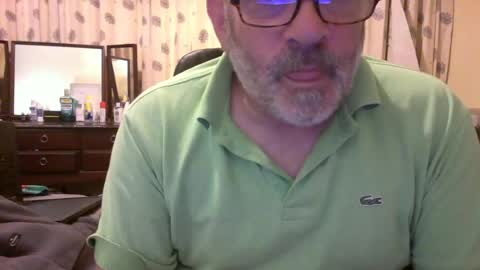 Snapshot of f1zzeek chatting on June 14, 2026, 10:23 pm f1zzeek online show from June 14, 2026, 10:23 pm