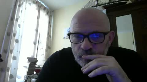 Snapshot of f1zzeek chatting on June 17, 2026, 2:29 pm f1zzeek online show from June 17, 2026, 2:29 pm
